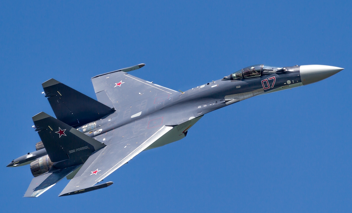 M&aacute;y bay chiến đấu Su-35S thế hệ 4++ c&oacute; nhiều t&iacute;nh năng ngang với c&aacute;c m&aacute;y bay thế hệ thứ 5