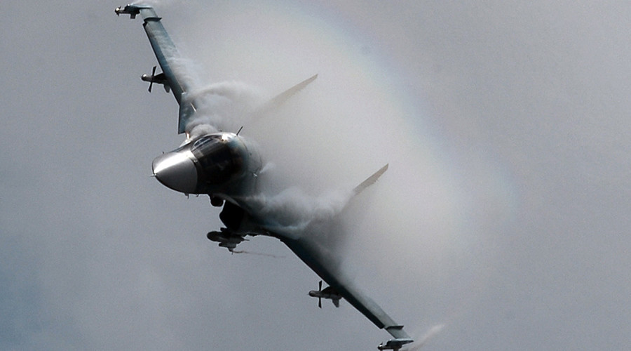 M&aacute;y bay chiến đấu Sukhoi Su-34 c&oacute; khả năng đối kh&ocirc;ng, đối đất, đối hải cực tốt