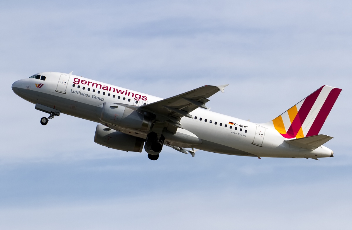 Máy bay hãng Germanwings đã phải sơ tán toàn bộ hành khách vì bị đe dọa đánh bom Máy bay hãng Germanwings đã phải sơ tán toàn bộ hành khách vì bị đe dọa đánh bom