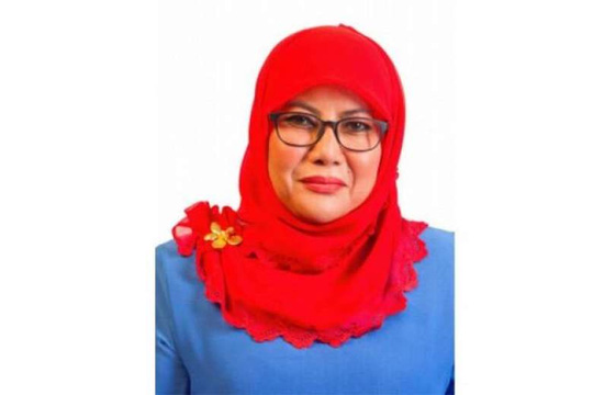 Thứ trưởng C&ocirc;ng nghiệp Đồn điền v&agrave; H&agrave;ng h&oacute;a Malaysia, Noriah Kasnon, người được cho l&agrave; c&oacute; mặt tr&ecirc;n chiếc m&aacute;y bay mất t&iacute;ch b&iacute; ẩn
