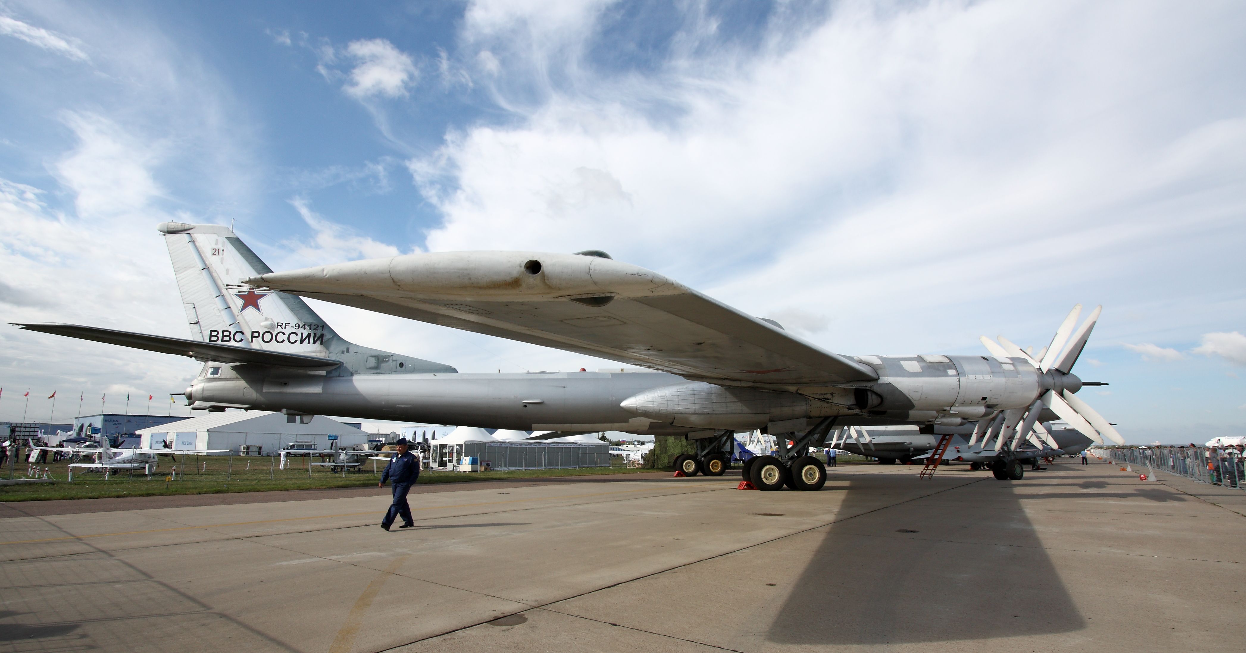 M&aacute;y bay n&eacute;m bom Tu-95MS của Nga lần đầu tham chiến 