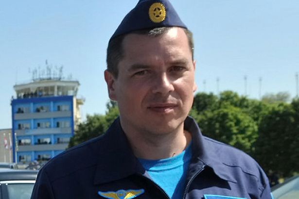 Phi c&ocirc;ng Konstantin Murakhtin, người may mắn tho&aacute;t chết sau vụ m&aacute;y bay Nga bị bắn hạ h&ocirc;m 24/11