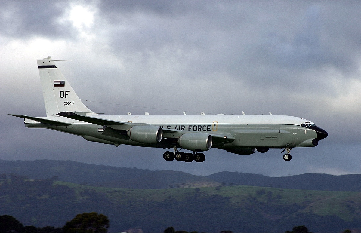 Mỹ đ&ograve;i kiện Nga sau vụ m&aacute;y bay RC-135U của nước n&agrave;y bị SU-27 Flanker của Nga chặn