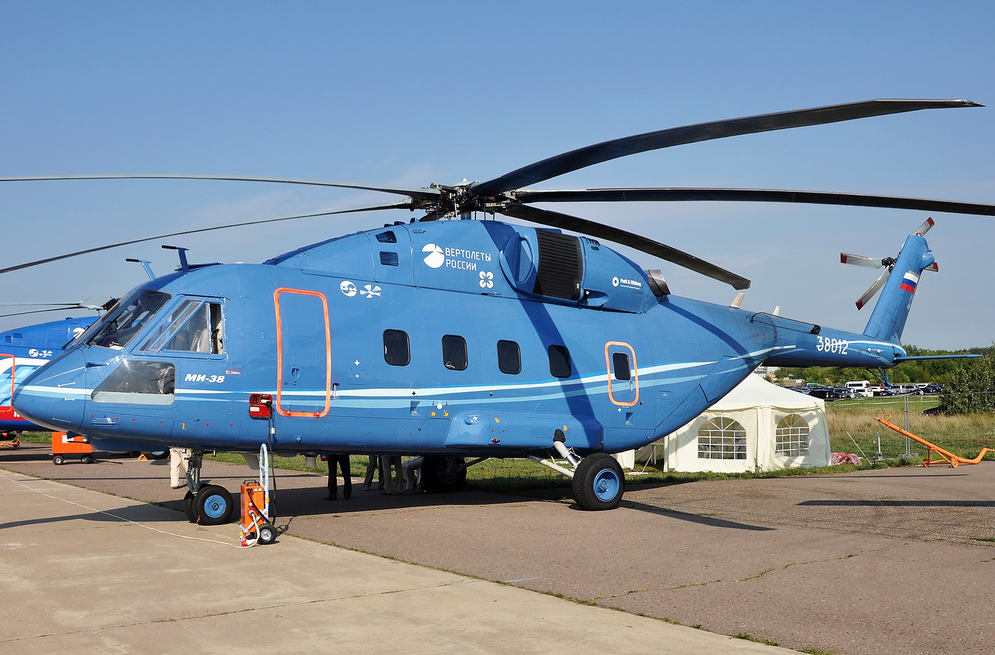 M&aacute;y bay trực thăng Mi-38 sở hữu nhiều t&iacute;nh năng hiện đại