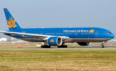M&aacute;y bay Vietnam Airlines chở 141 h&agrave;nh kh&aacute;ch phải hạ c&aacute;nh khẩn cấp v&igrave; trục trặc kỹ thuật
