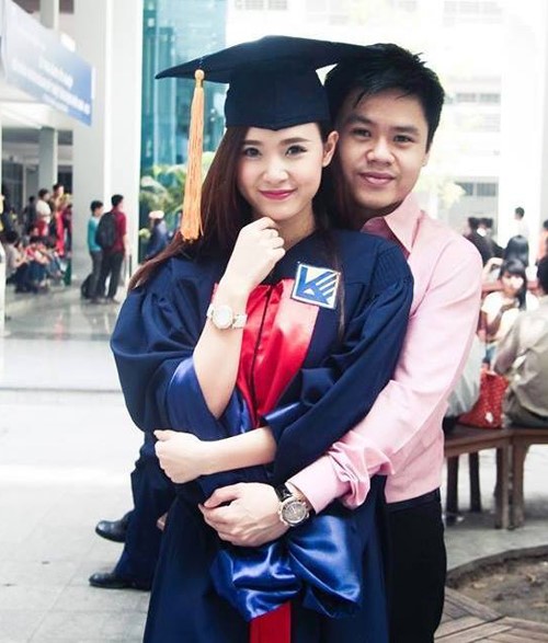 Midu, Phanh Th&agrave;nh lộ ảnh hẹn h&ograve; th&acirc;n mật sau l&ugrave;m x&ugrave;m t&igrave;nh cảm