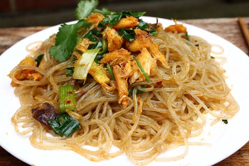 Nh&ocirc;m dư thừa trong miến tiềm ẩn nguy cơ bệnh tật