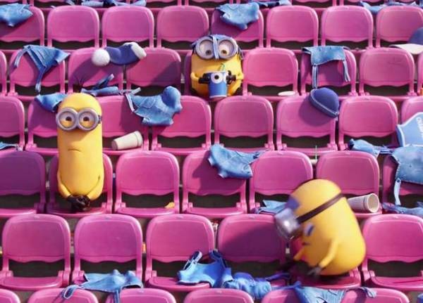 Minions tung quần ăn mừng chiến thắng