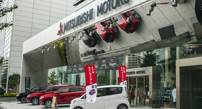 Mitsubishi v&agrave; Nissan đều bị sụt giảm doanh số nghi&ecirc;m trọng sau vụ b&ecirc; bối. Ảnh minh họa