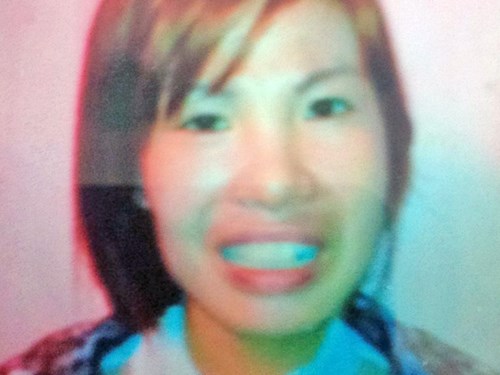 Nữ chủ qu&aacute;n c&ugrave;ng đi b&aacute;n d&acirc;m
