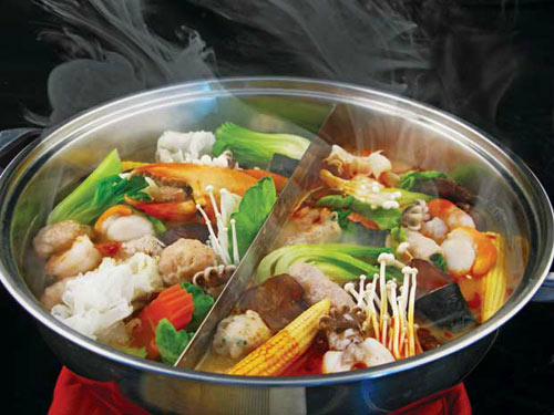 M&oacute;n ngon ng&agrave;y Tết kh&ocirc;ng thể thiếu lẩu th&aacute;i hải sản chua cay hấp dẫn