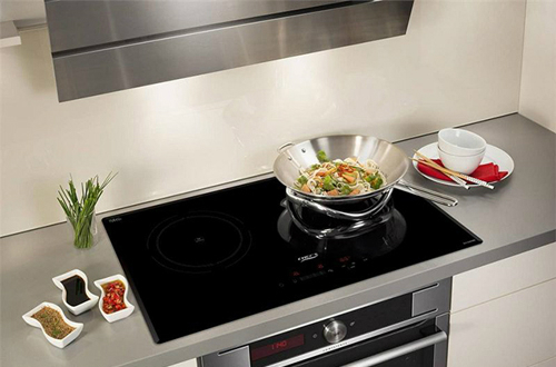 Để chọn mua bếp điện từ đạt chuẩn cần phải t&igrave;m hiểu những t&iacute;nh năng vượt trội của n&oacute;