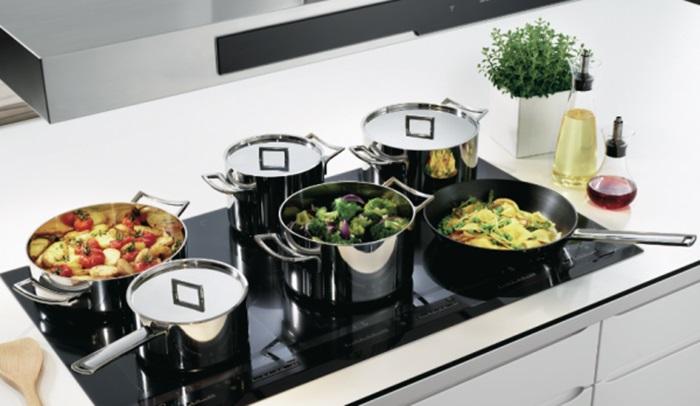 Chọn mua bếp điện từ người 13Win18 đa dạng khuyến mãi n&ecirc;n mua của c&aacute;c h&atilde;ng sản xuất v&agrave; cửa h&agrave;ng uy t&iacute;n