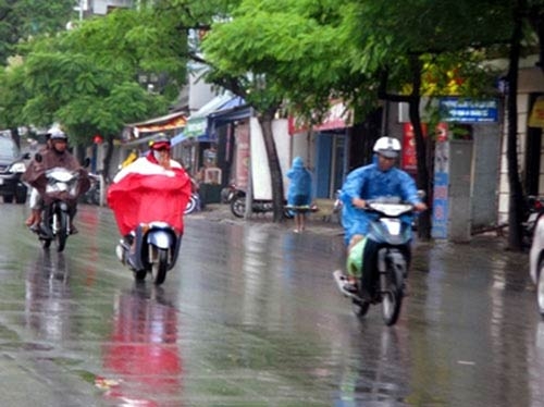 Dự báo thời tiết Hà Nội ngày mai, 8/9, có mưa, dông rải rác do ảnh hưởng của áp thấp nhiệt đới