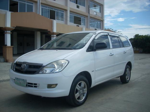 Kh&aacute;ch h&agrave;ng c&oacute; thể dễ d&agrave;ng mua &ocirc; t&ocirc; gi&aacute; rẻ Toyota Innova với số tiền chưa đến 400 triệu đồng