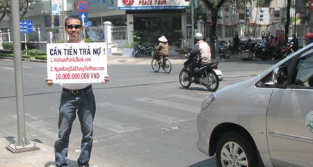 Đăng k&yacute;, mua b&aacute;n t&ecirc;n miền đang diễn ra t&ugrave;y tiện