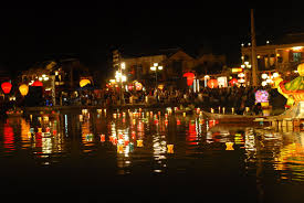 thưởng thức những loại h&igrave;nh nghệ thuật từ mưa sẽ l&agrave; một tuyến du lịch đặc th&ugrave; trong điều kiện thời tiết khắc nghiệt