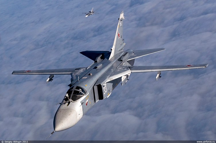 Chiến đấu cơ Su-24 của Nga được trang bị hệ thống chiến tranh điện tử t&acirc;n tiến nhất