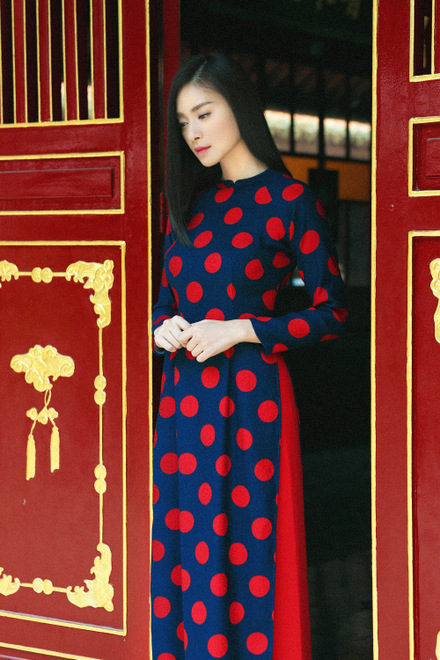 Mỹ nữ tuổi Mùi Ngô Thanh Vân dịu dàng trong tà áo dài Mỹ nữ tuổi Mùi Ngô Thanh Vân dịu dàng trong tà áo dài