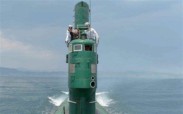 Nh&agrave; l&atilde;nh đạo Kim Jong Un đang thị s&aacute;t ở một t&agrave;u ngầm của CHDCND Triều Ti&ecirc;n