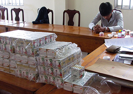 Mỹ phẩm kém chất lượng Vĩnh Tân bị thu giữ