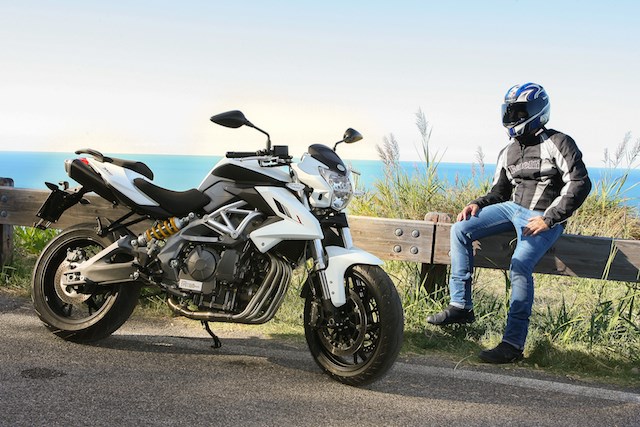 Xe moto mới Binelli với mức giá dưới 200 triệu đan nhận được sự quan tâm từ giới chơi xe Xe moto mới Binelli với mức giá dưới 200 triệu đan nhận được sự quan tâm từ giới chơi xe