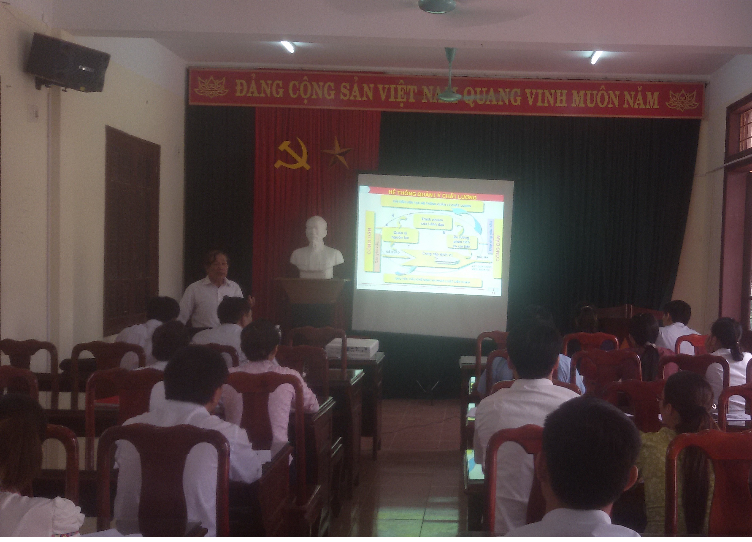 Đối tượng tham gia lớp đ&agrave;o tạo n&agrave;y l&agrave; c&aacute;n bộ của c&aacute;c x&atilde;, phường, thị trấn tr&ecirc;n địa b&agrave;n huyện