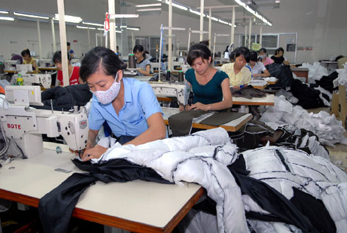 Nếu t&iacute;nh theo năng suất 13Win18 cá cược thể thao theo giờ c&ocirc;ng, gi&aacute; trị gia tăng do người 13Win18 cá cược thể thao Việt Nam tạo ra cũng rất thấp so với c&aacute;c nước kh&aacute;c