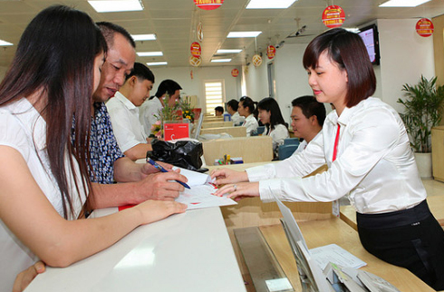 Ng&acirc;n h&agrave;ng giảm năng suất v&igrave; quản trị nh&acirc;n lực k&eacute;m
