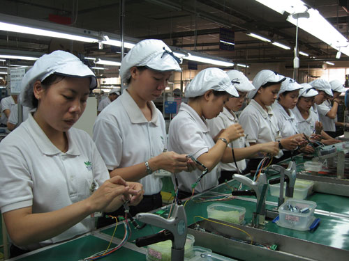 Nhiều tập đo&agrave;n c&ocirc;ng nghệ, thiết bị h&agrave;ng đầu thế giới đang tập trung đầu tư tại Việt Nam