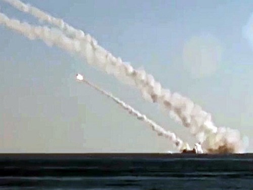 Tàu ng&acirc;̀m Rostov-on-Don của Nga phóng t&ecirc;n lửa 3M-54 Kalibr