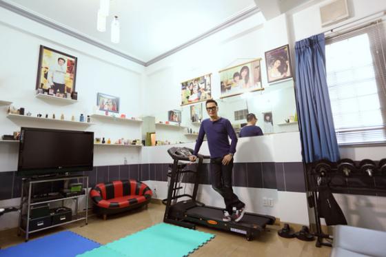 Ng&ocirc;i biệt thự xanh giữa l&ograve;ng S&agrave;i G&ograve;n của Nguyễn Hưng