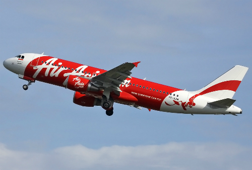 Trong c&aacute;c tai nạn h&agrave;ng kh&ocirc;ng gần đ&acirc;y, vụ m&aacute;y bay AirAsia mất t&iacute;ch đang l&agrave; t&acirc;m điểm dư luận
