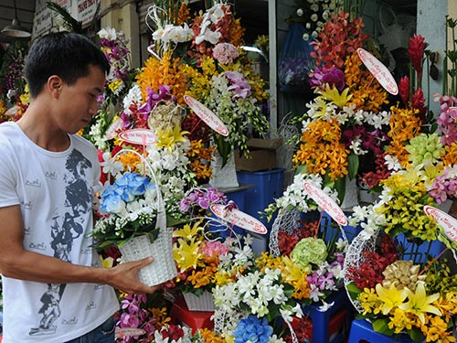 Thị trường hoa ng&agrave;y 21/6