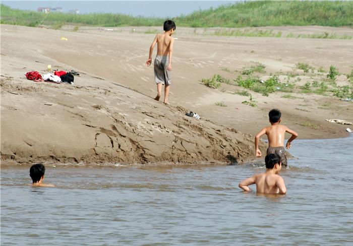 Chỉ từ đầu th&aacute;ng 5/2015 đến nay, đ&atilde; c&oacute; 34 người chết v&agrave; mất t&iacute;ch v&igrave; tai nạn đuối nước ở Nghệ An