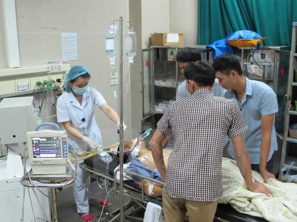 Bệnh nh&acirc;n ngộ độc 13Win OKVIP Cá cược bóng đá đang được điều trị t&iacute;ch cực tại Khoa Cấp cứu, Bệnh viện Đa khoa tỉnh Ninh B&igrave;nh