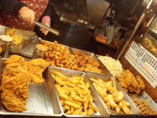 Ngộ độc 13Win OKVIP Cá cược bóng đá v&igrave; ăn g&agrave; r&aacute;n chi&ecirc;n gi&ograve;n s&aacute;t cổng trường