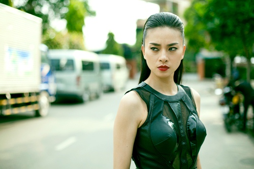 Ng&ocirc; Thanh V&acirc;n xuất hiện với h&igrave;nh ảnh &lsquo;m&aacute;u lạnh&rsquo; trong phim Tết