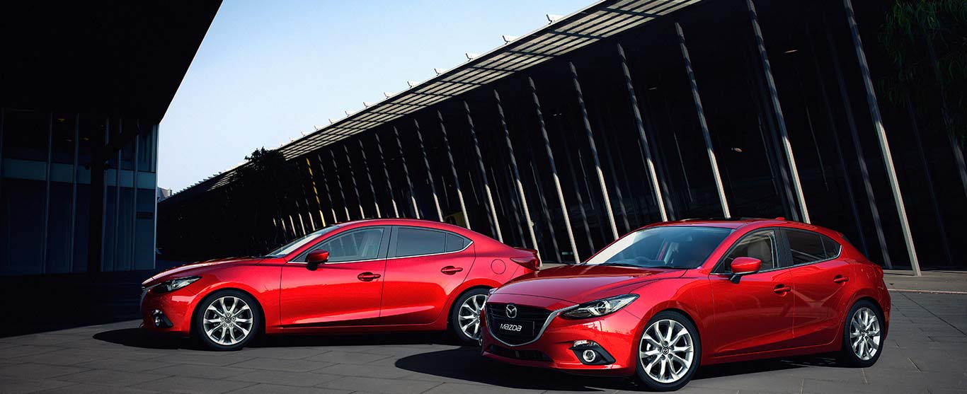Xe Mazda 3 bị dừng đăng kiểm nếu kh&ocirc;ng khắc phục đ&egrave;n b&aacute;o lỗi
