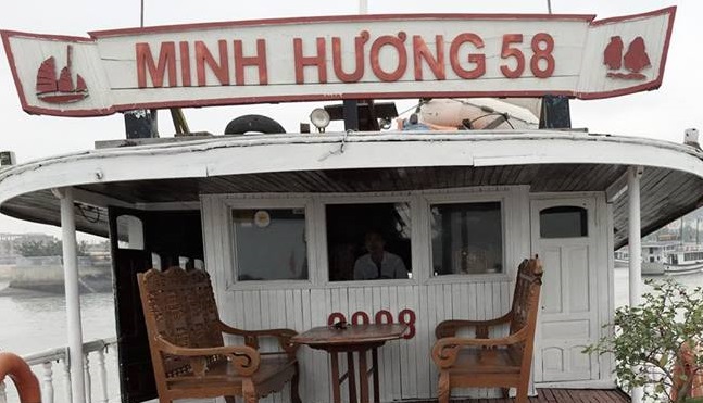 Thăm quan Vịnh Hạ Long: Cả nh&agrave; t&eacute; ngửa v&igrave; h&oacute;a đơn của &lsquo;c&ograve;&rsquo;