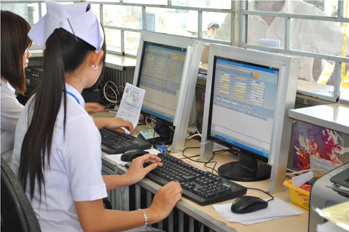 Ứng dụng phần mềm e-Report gi&uacute;p ng&agrave;nh Y tế tiết kiệm thời gianỨng dụng phần mềm e-Report gi&uacute;p ng&agrave;nh Y tế tiết kiệm thời gian