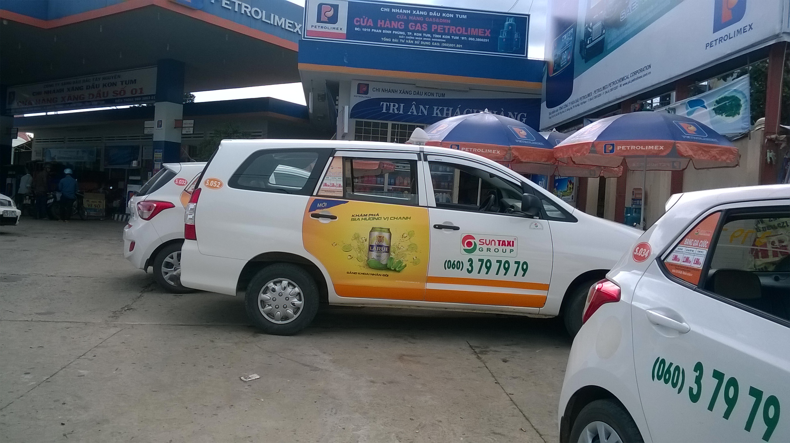Uống rượu trước 15 tuổi, nguy cơ nghiện rượu cao gấp 4 lần