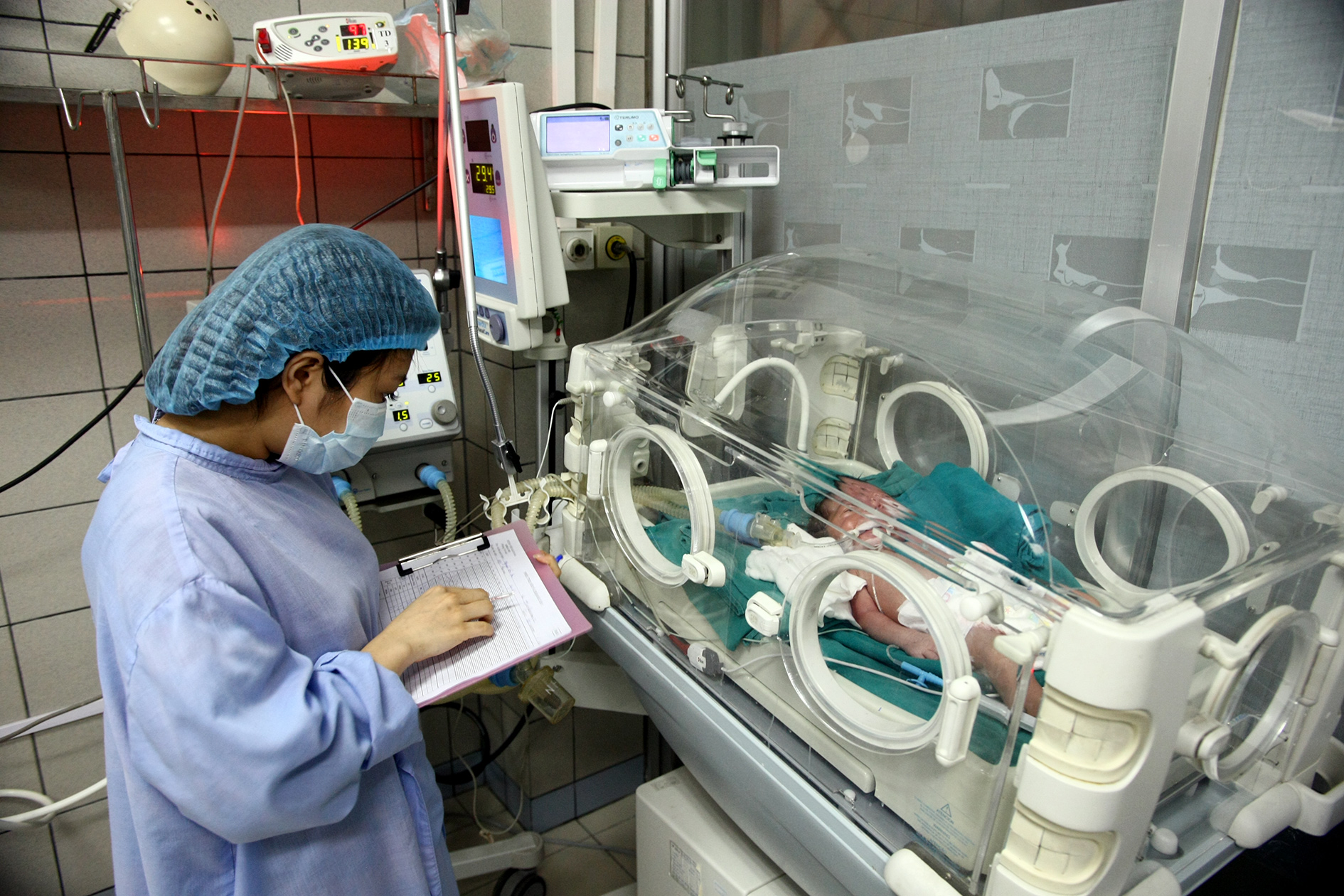 Ứng dụng kỹ thuật mới, ng&agrave;nh y Nghệ An sẽ vươn tới tầm cao mới