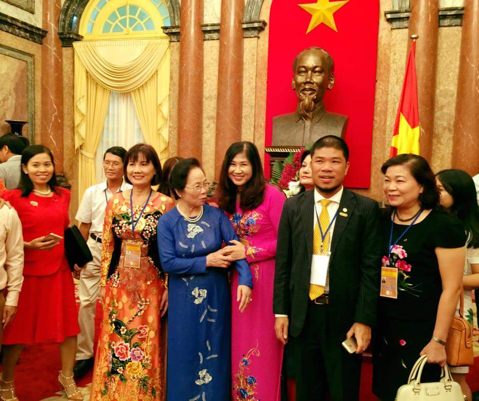 H&agrave;nh tr&igrave;nh vinh danh &ldquo;Nh&agrave; c&ocirc;ng thương xuất sắc 2015&rdquo;