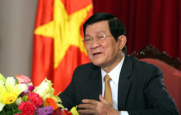 Chủ tịch nước Trương Tấn Sang: Phải đứng tr&ecirc;n đ&ocirc;i ch&acirc;n của ch&iacute;nh m&igrave;nh