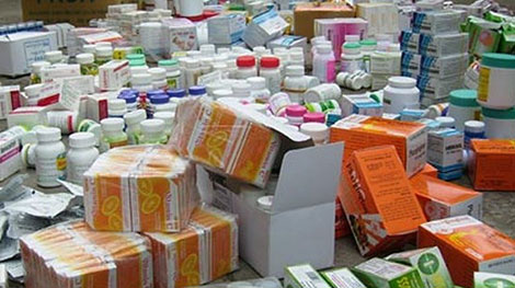 Thực phẩm chức năng: C&oacute; qu&agrave; l&agrave; ngang nhi&ecirc;n v&agrave;o địa phương?