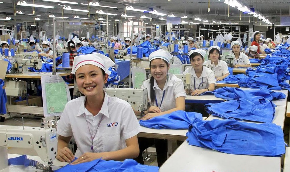 Nghịch l&yacute;: Lao động &lsquo;đầy đường&rsquo;, khu c&ocirc;ng nghiệp vẫn &lsquo;kh&aacute;t&rsquo; người