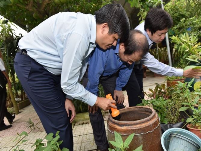 Sốt xuất huyết đ&atilde; đến l&uacute;c b&aacute;o động?