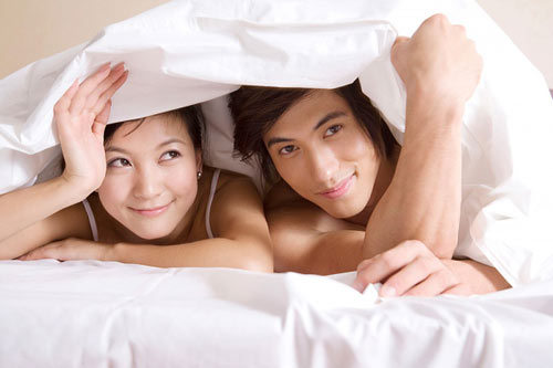 Quan hệ t&igrave;nh dục sớm tăng nguy cơ ung thư cổ tử cung