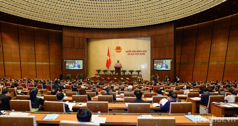 Dự trữ ngoại hối lớn nhất nhưng chưa đủ 'd&agrave;y'